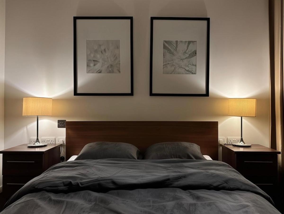 Collection No7 Baltimore Wharf Apartment *